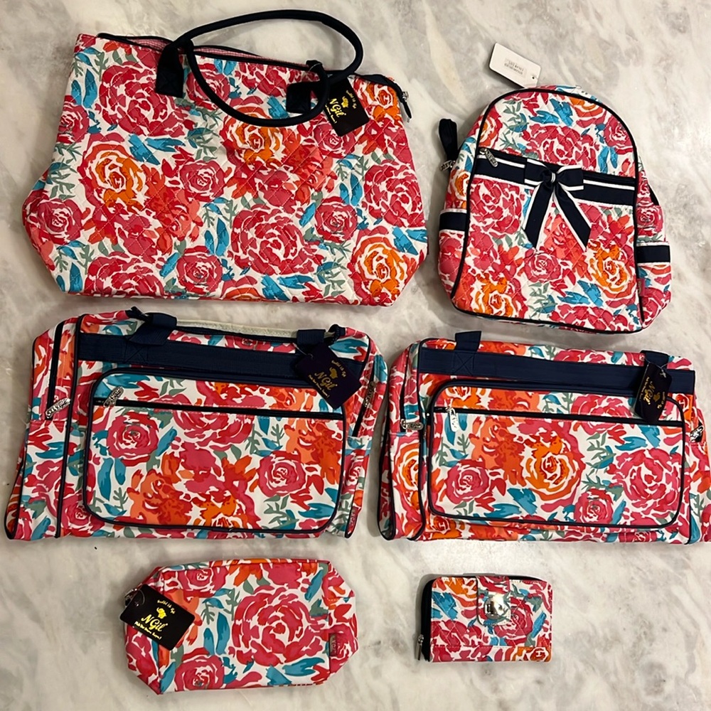 N.Gil “All flowers in the garden” full travel set